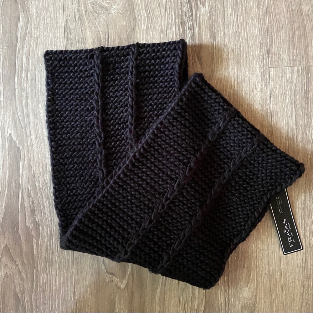 💥$11 — Chunky Cable Knit Infinity Loop scarf